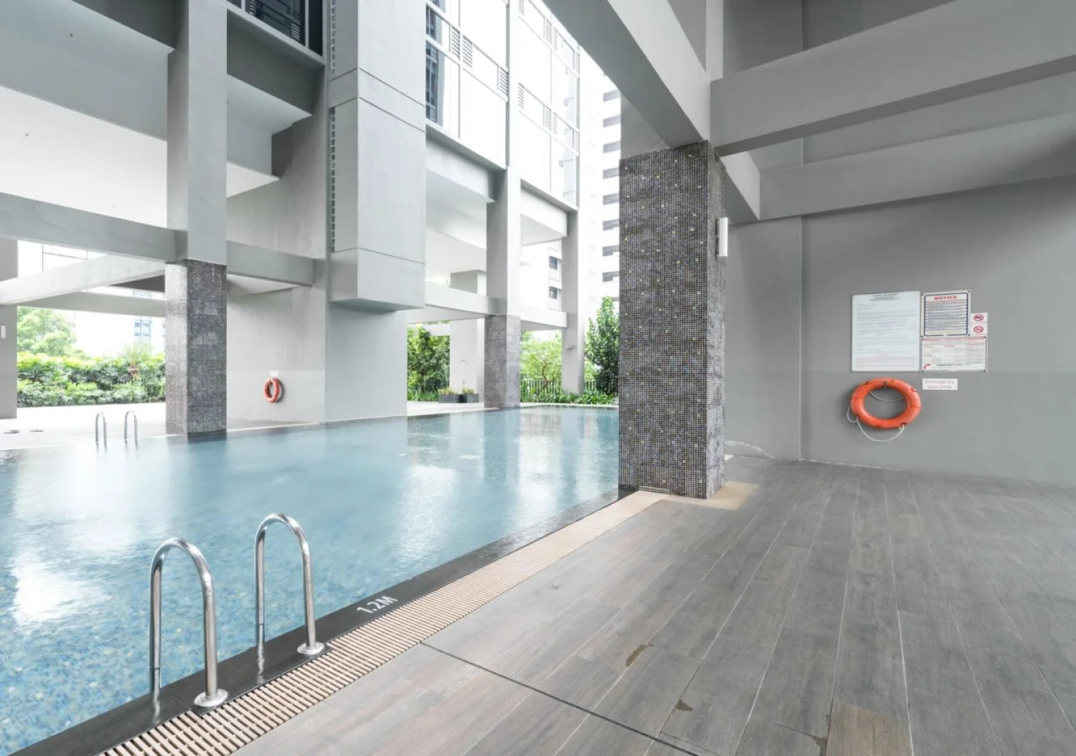 V Hotel Lavender