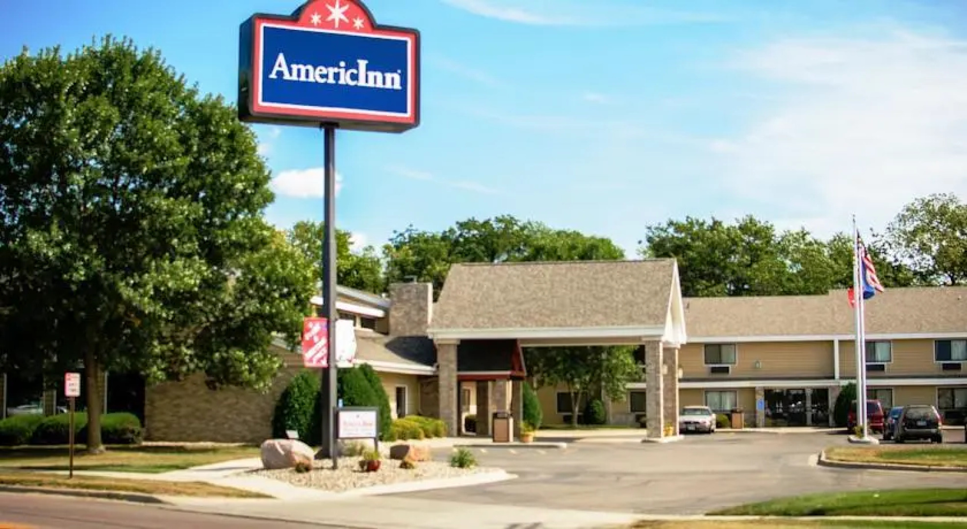 AmericInn Hotel & Suites Owatonna - Conference Center