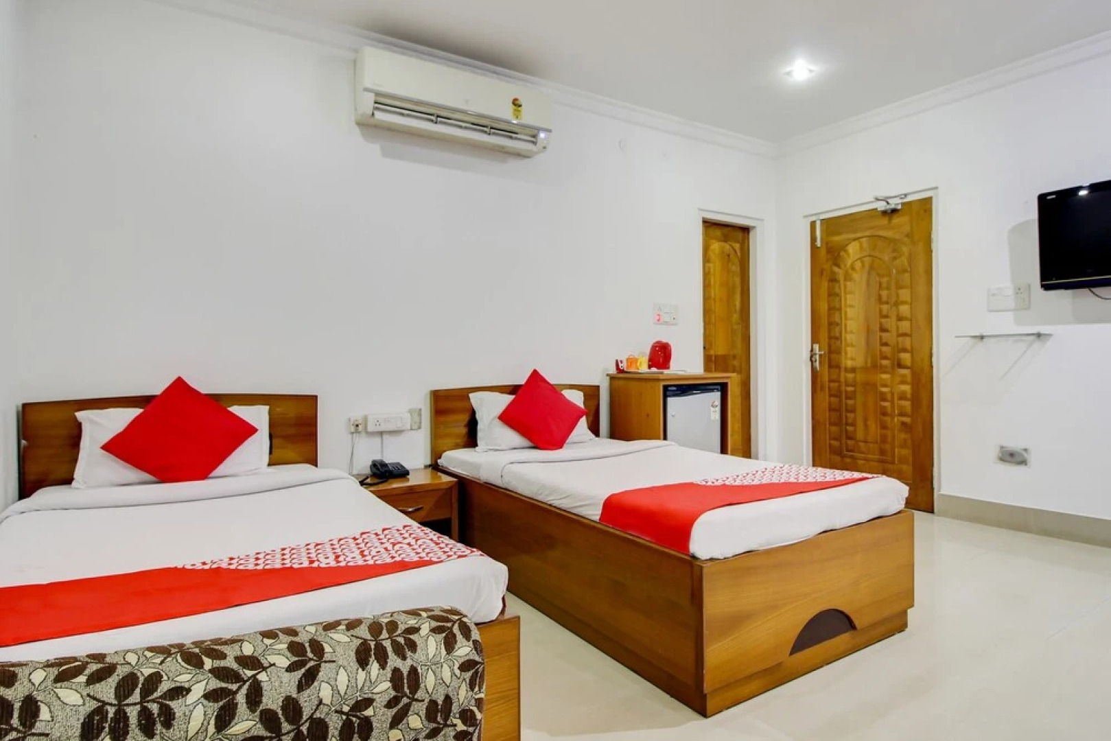 Hotel Royal Park by OYO Rooms