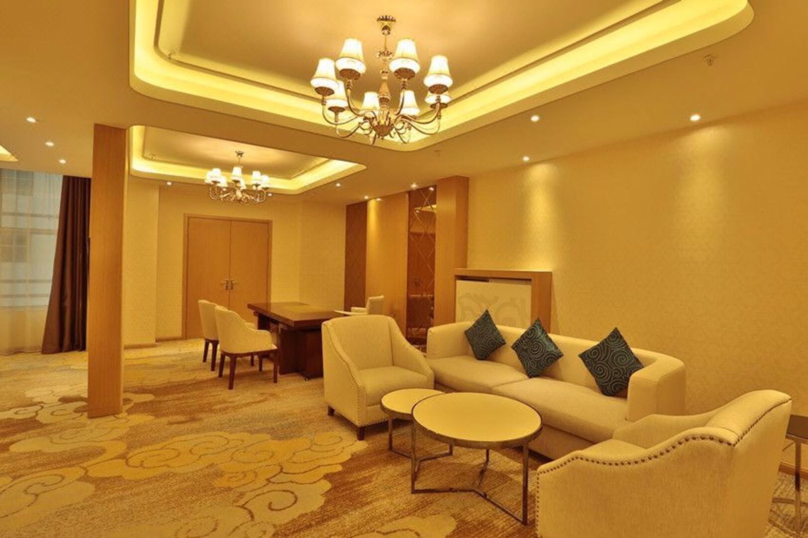 Qinghai Baiyun Xiangling Hotel