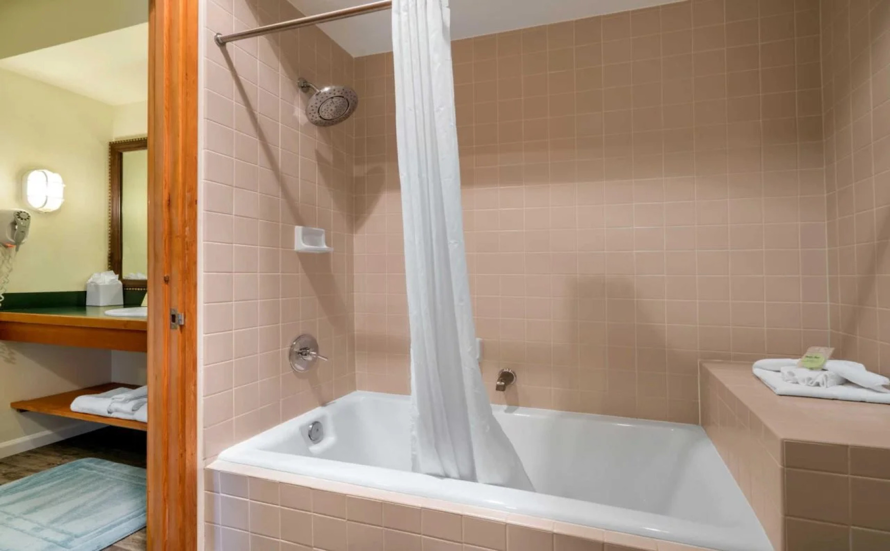 Comfort Inn & Suites Madison North