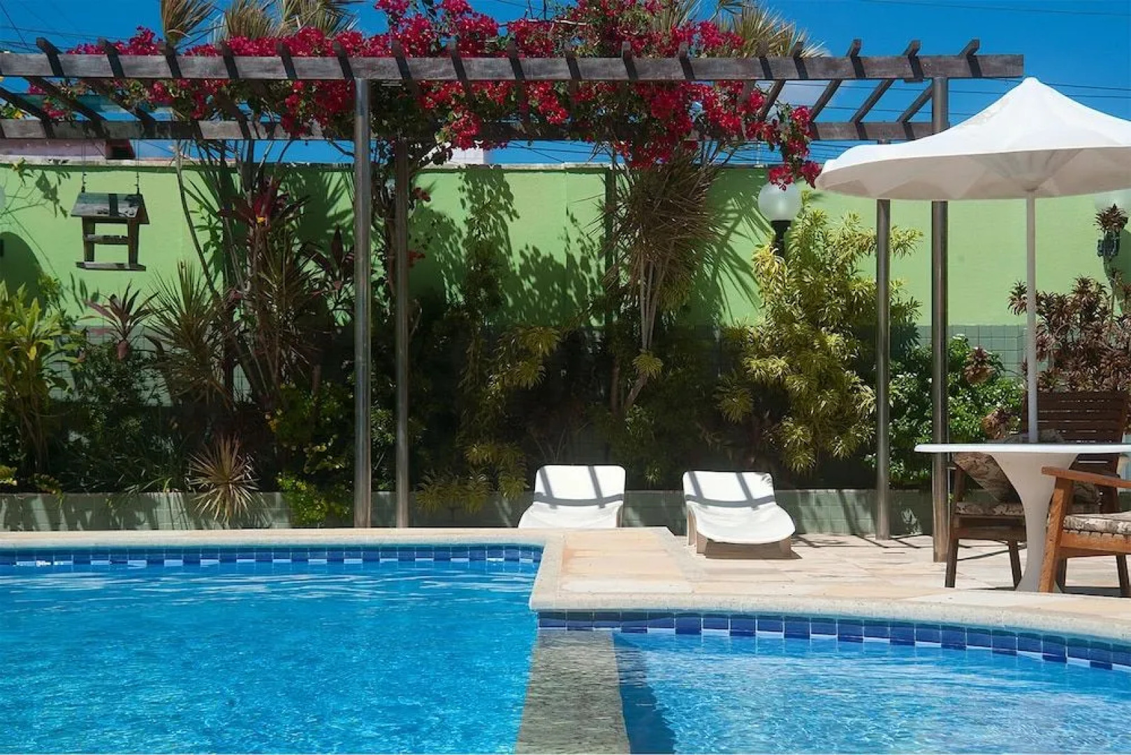 Casa com Piscina no Iguape 50m do Mar