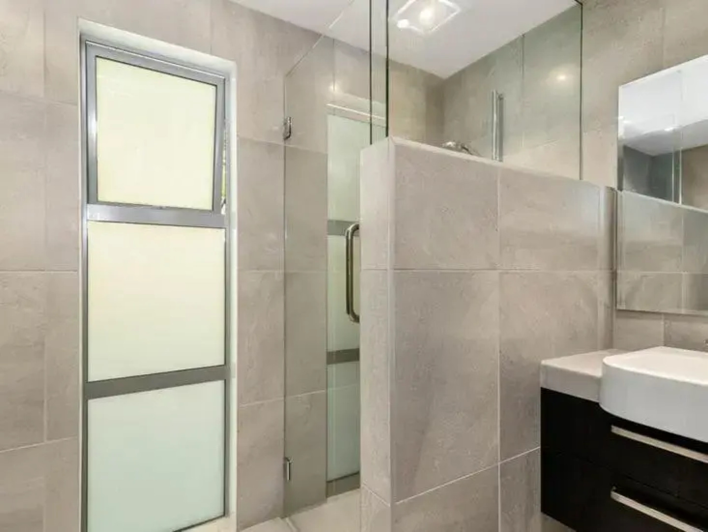 FlaxWater Bach - Lake Tarawera Holiday Home