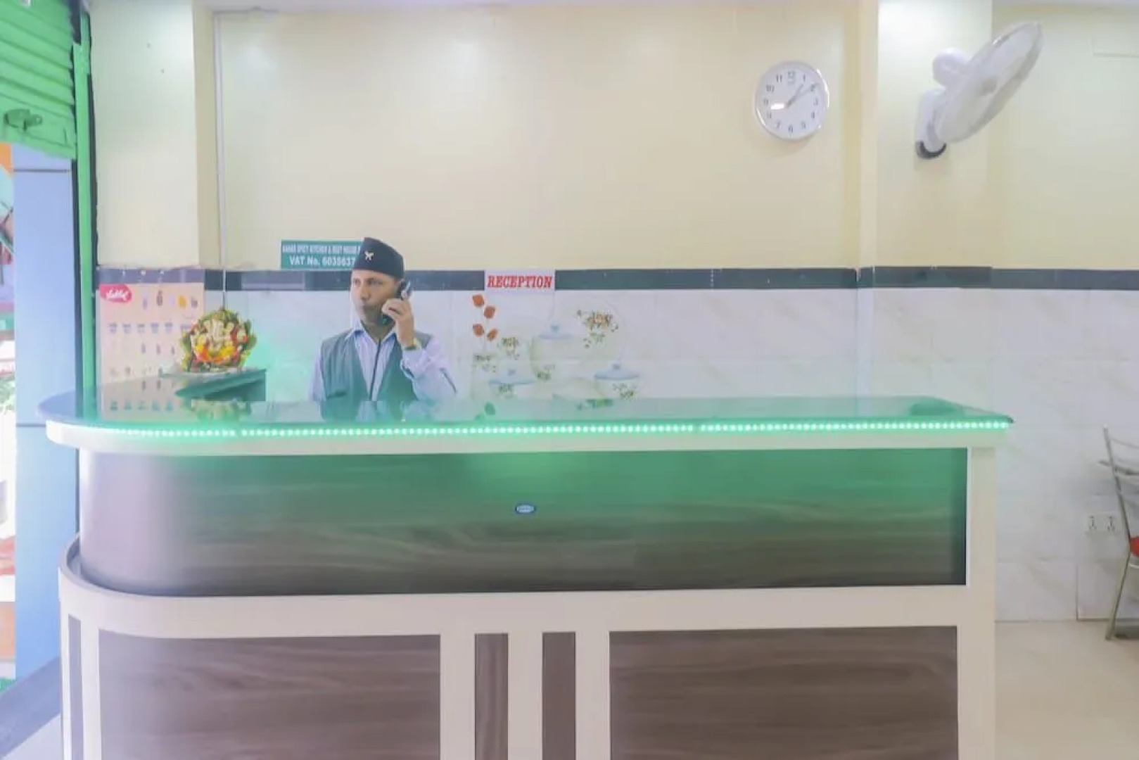 Oyo 619 Aahar Spicy Kitchen And Rest House