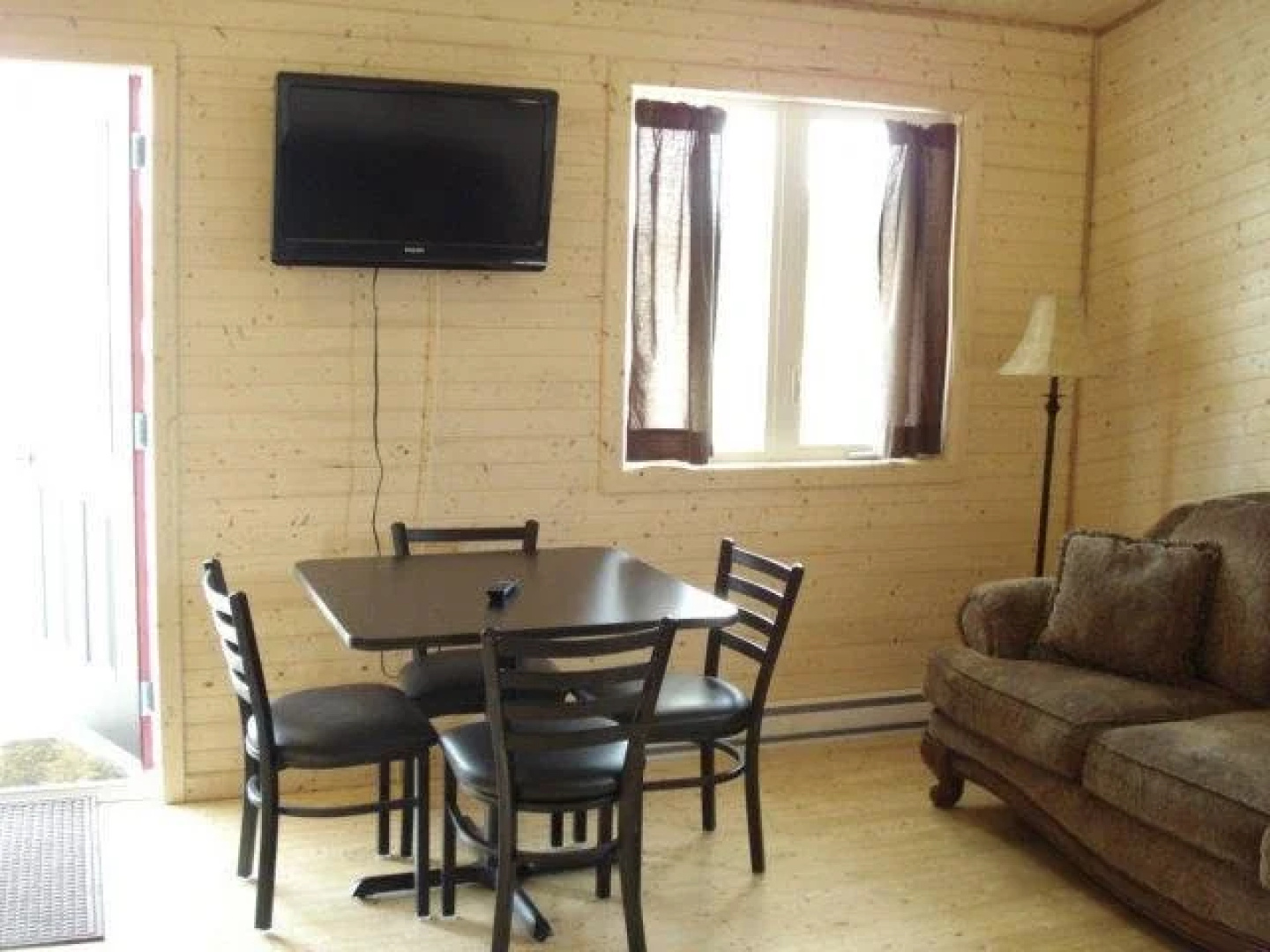 The Country Inn Motel