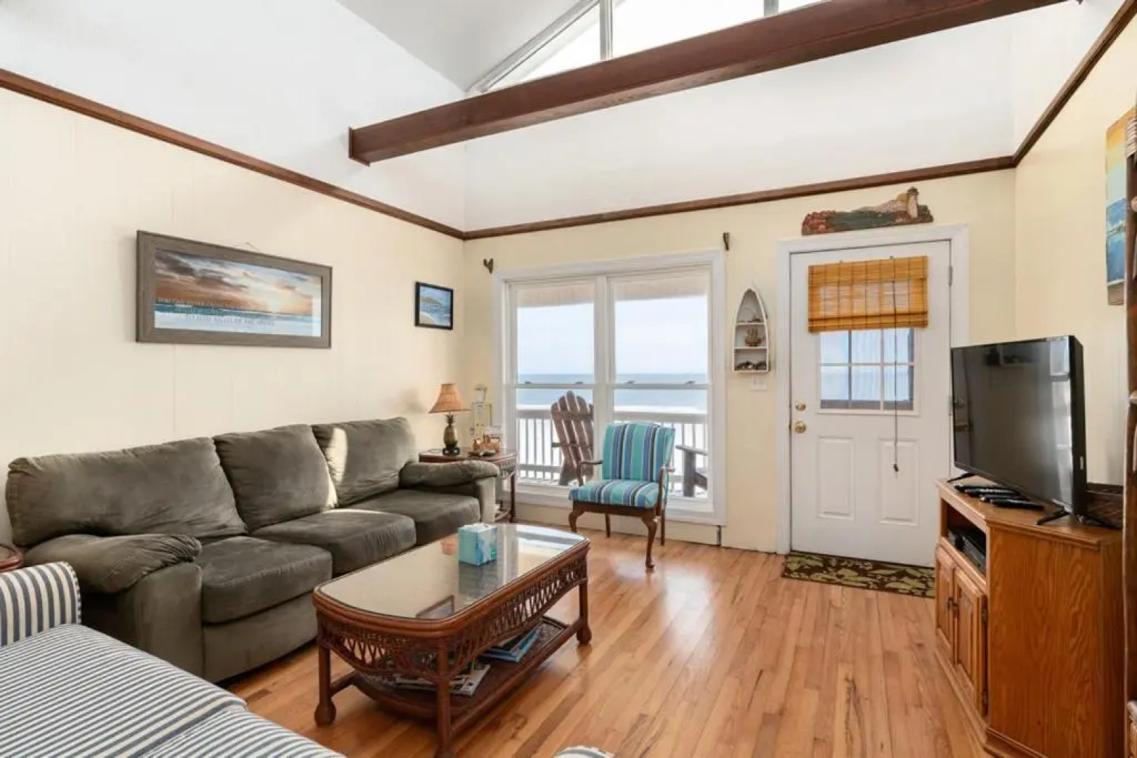 A Summer Fling by Oak Island Accommodations