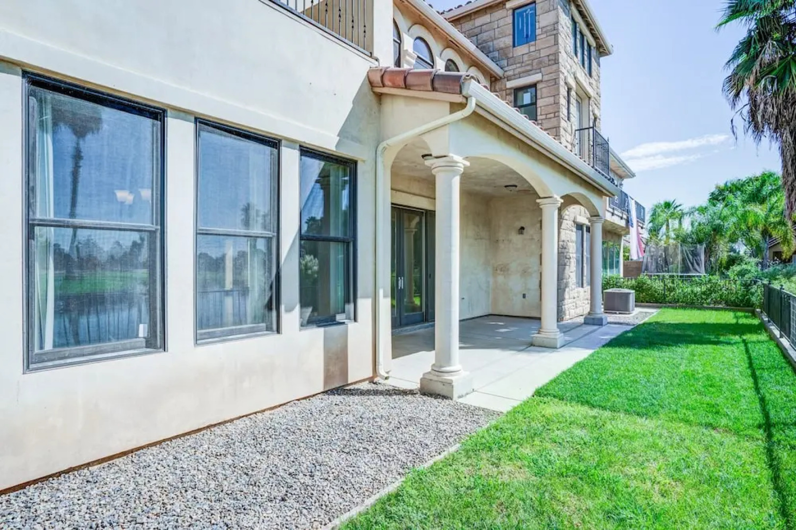 Green Hill Estate - Quiet Retreat