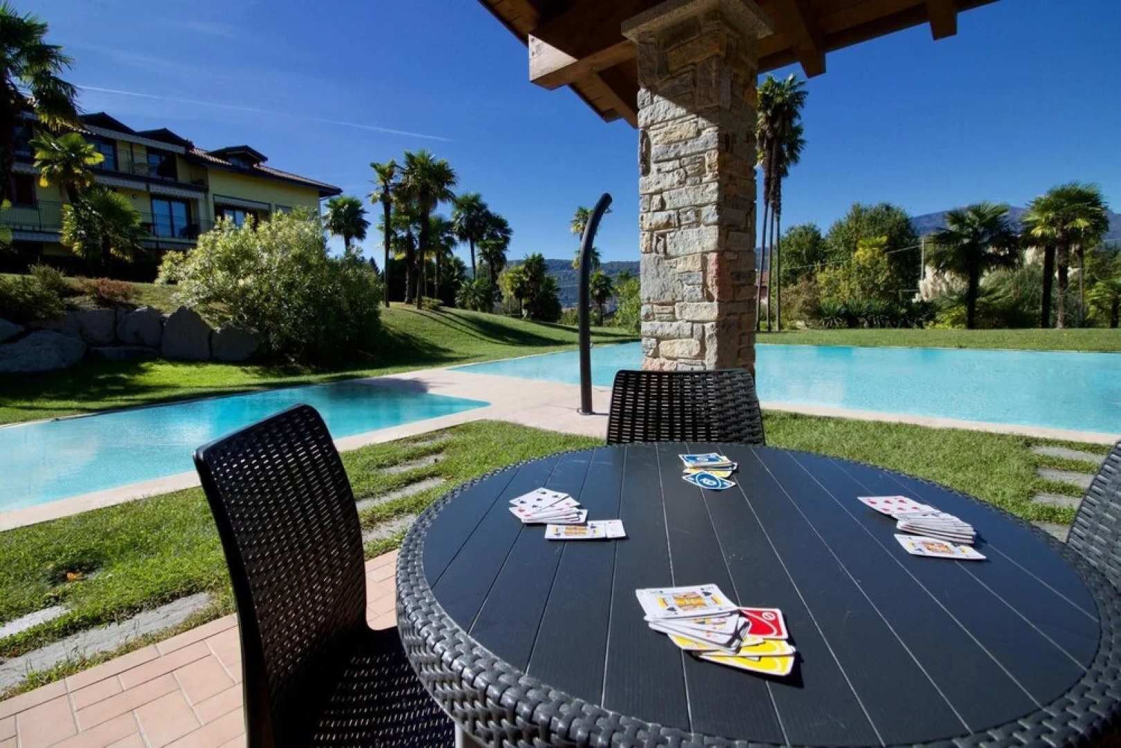 Amazing Gaia Le Palme Pool Lake View