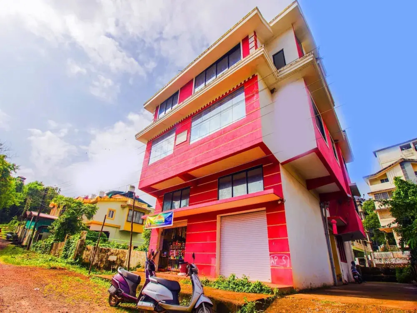 OYO 18351 Home Spacious 4BHK Villa Porvorim