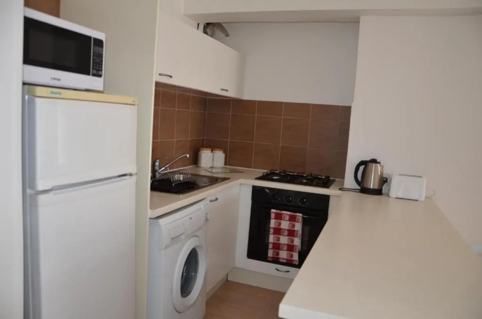 Surf & Sun Holiday Apartments