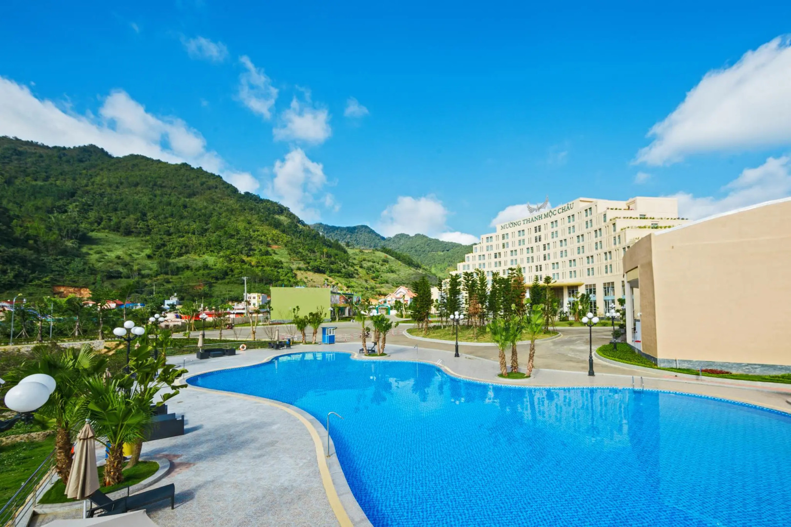 Muong Thanh Holiday Moc Chau Hotel