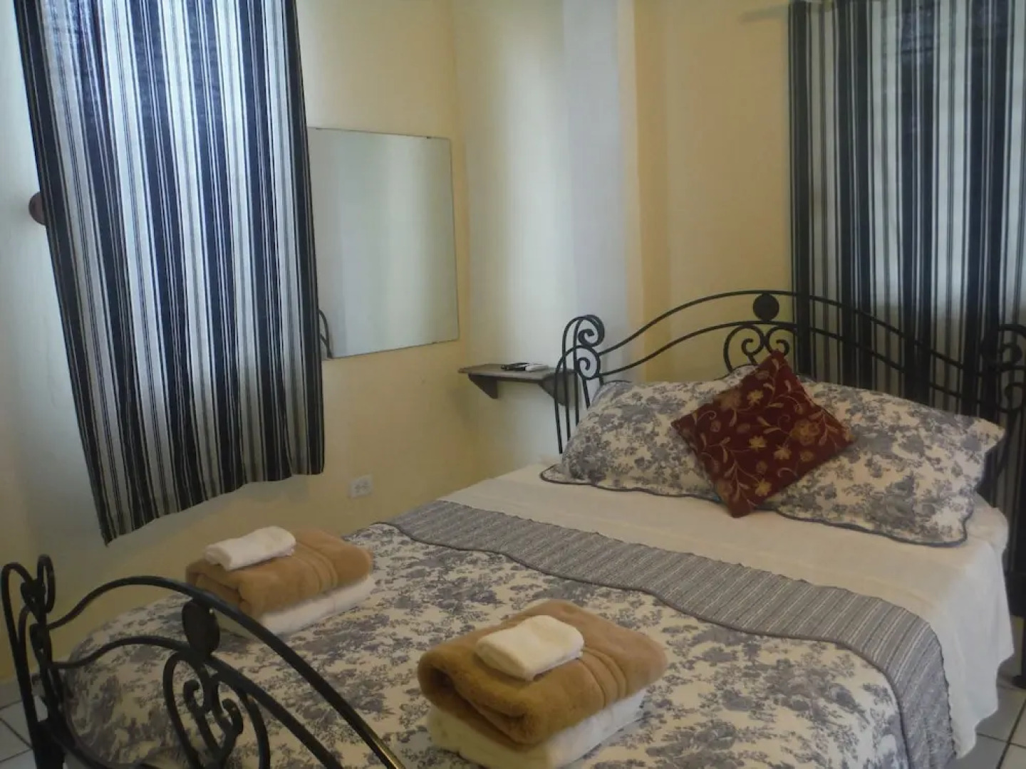 Posada Colonial Apartments