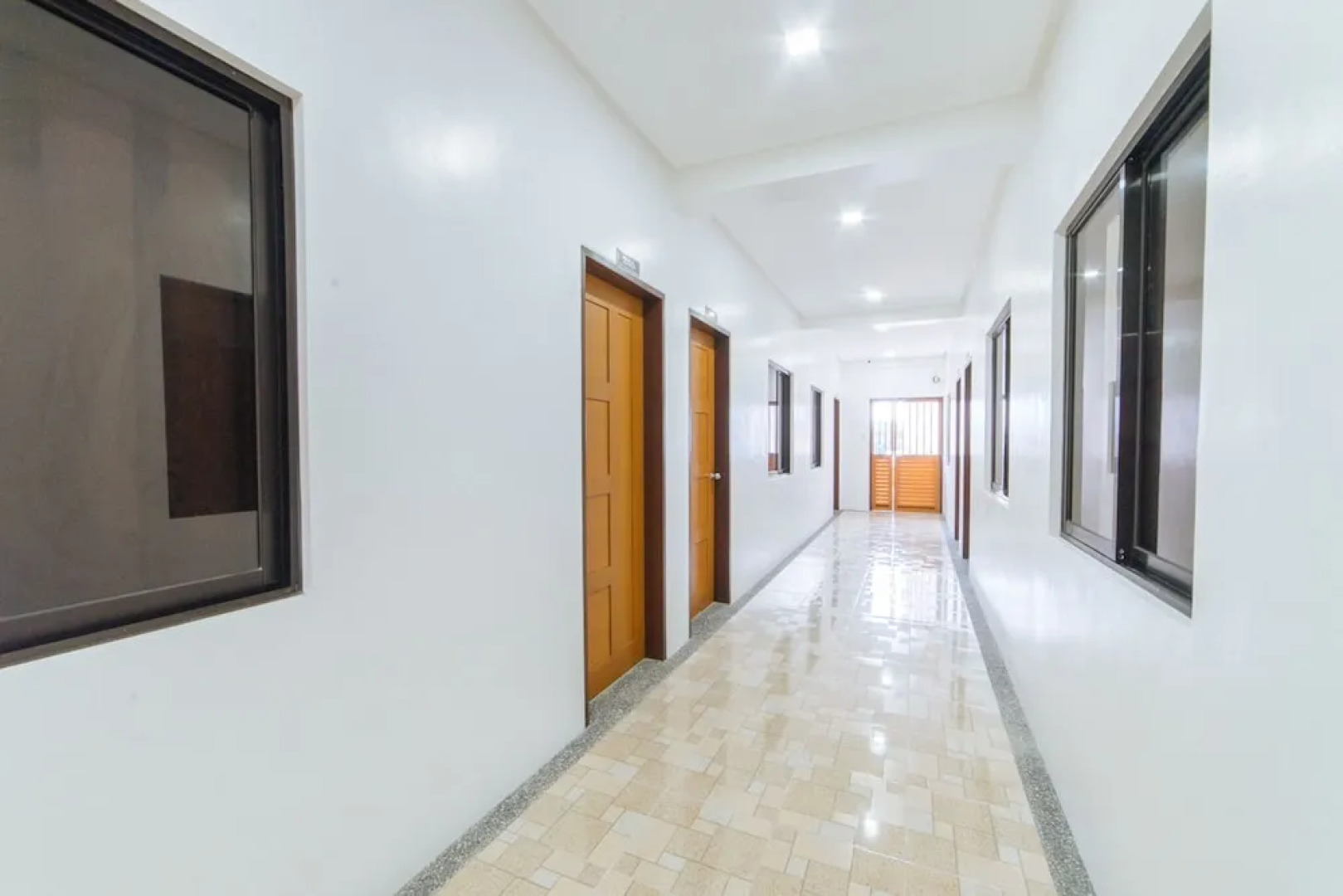 RedDoorz Plus @ JNV Dream Hotel Subic Zambales