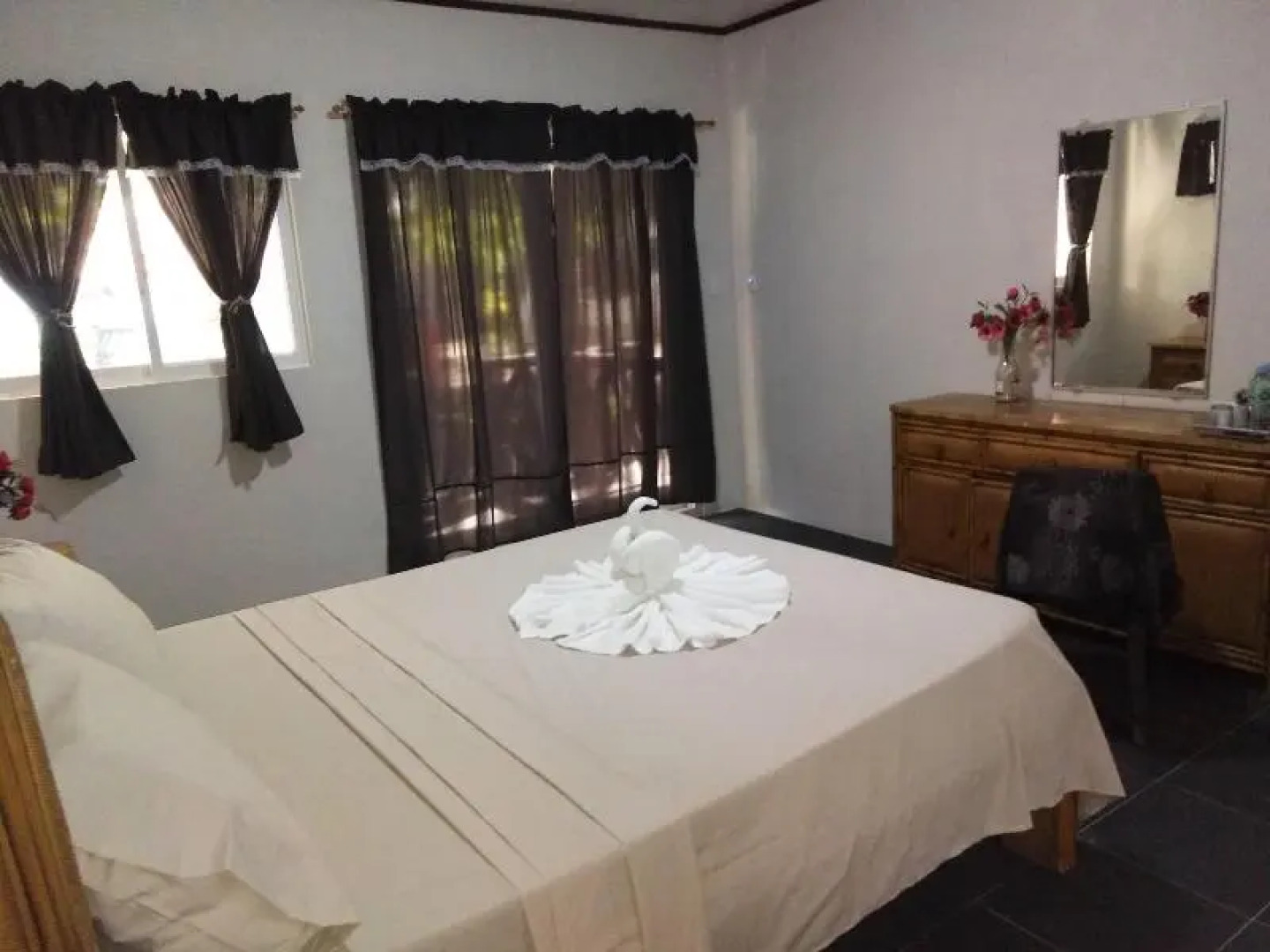 The Sharks Tail Dive Center