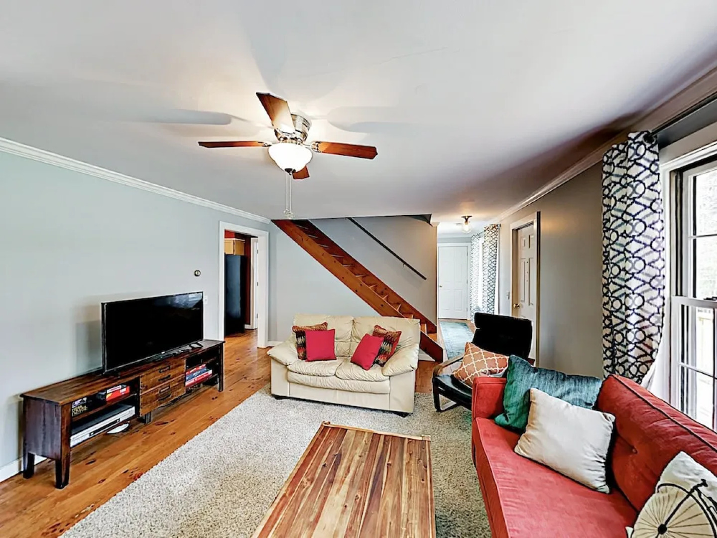 Jodys Acre - 4 Br Home