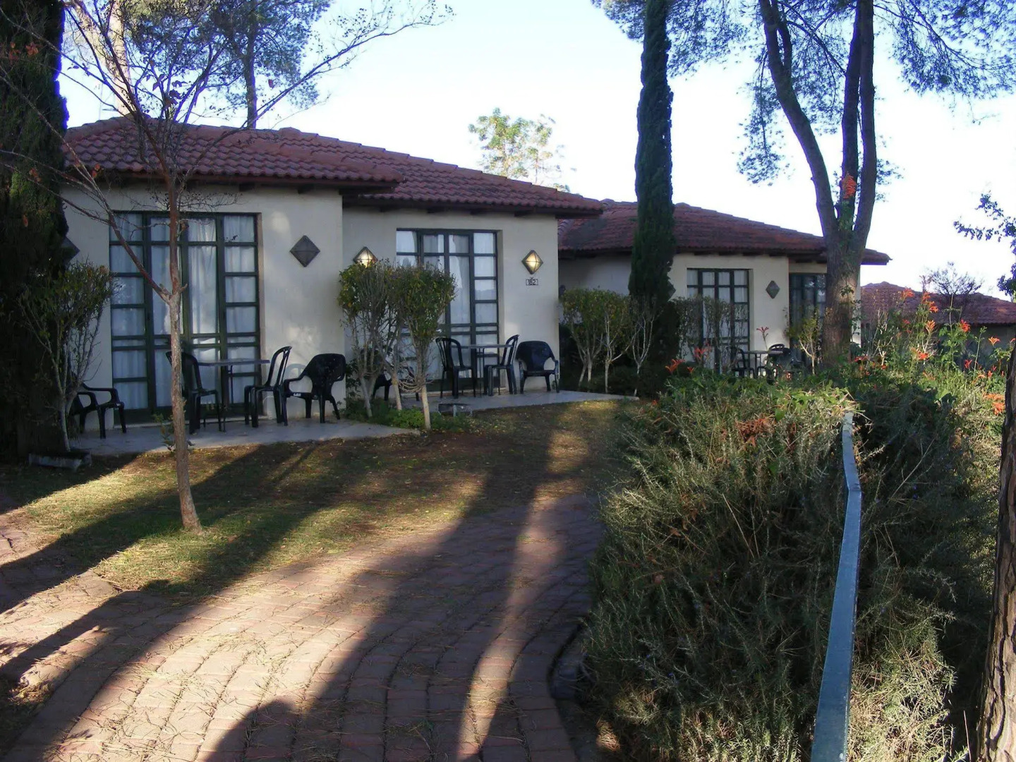 Shoresh Green Hills Family Suites Hotel