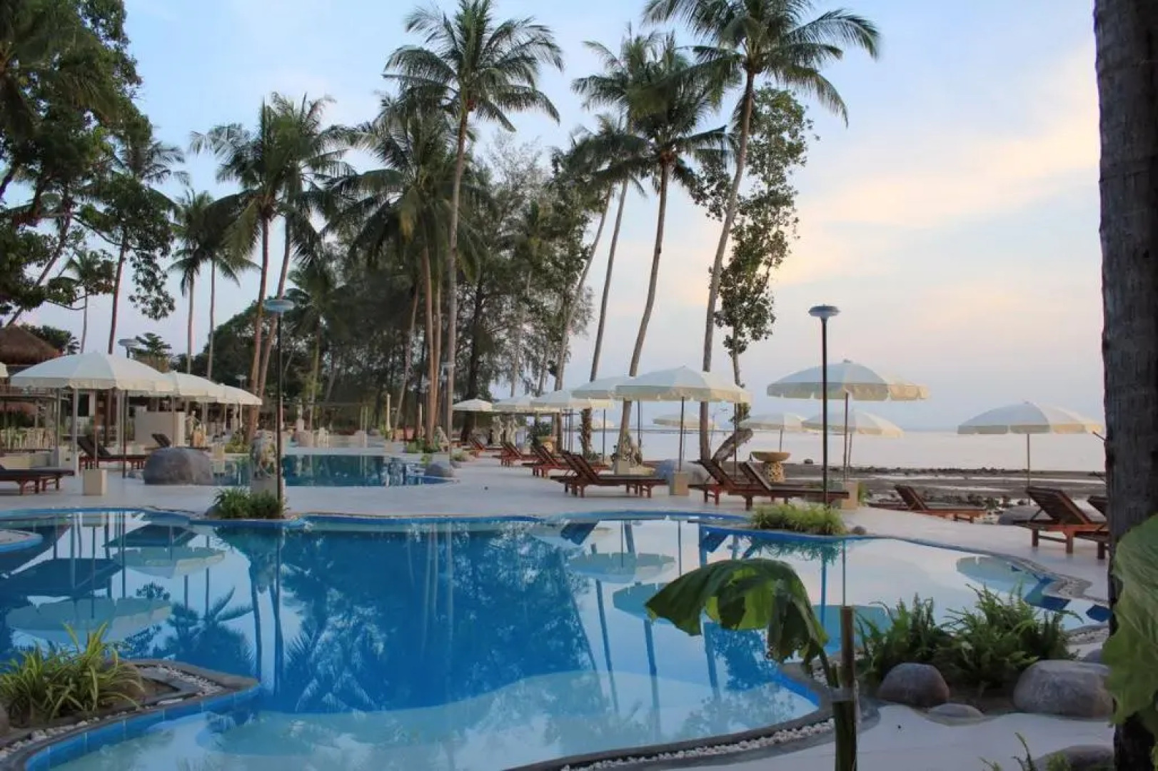 Villa Cha-Cha Krabi Beachfront Resort