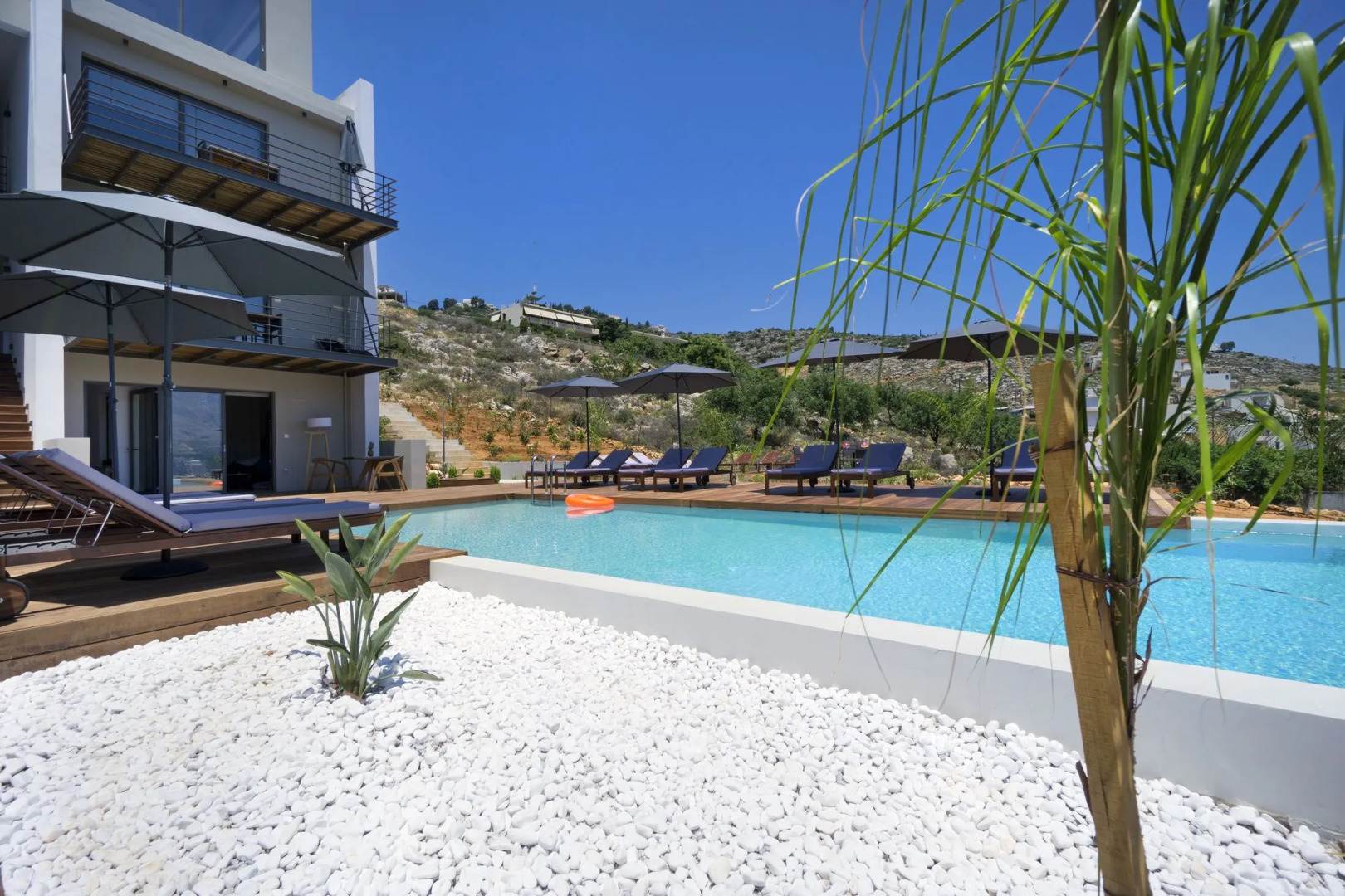 Seametry Luxury Living Apartments Adults Only