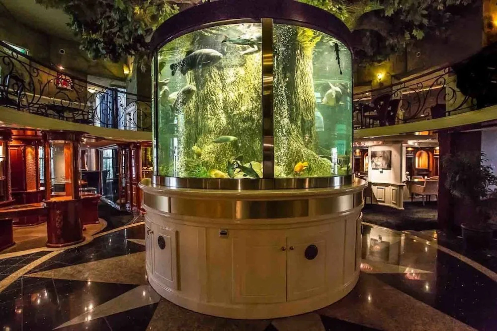 Hotel & Restaurant Infinity