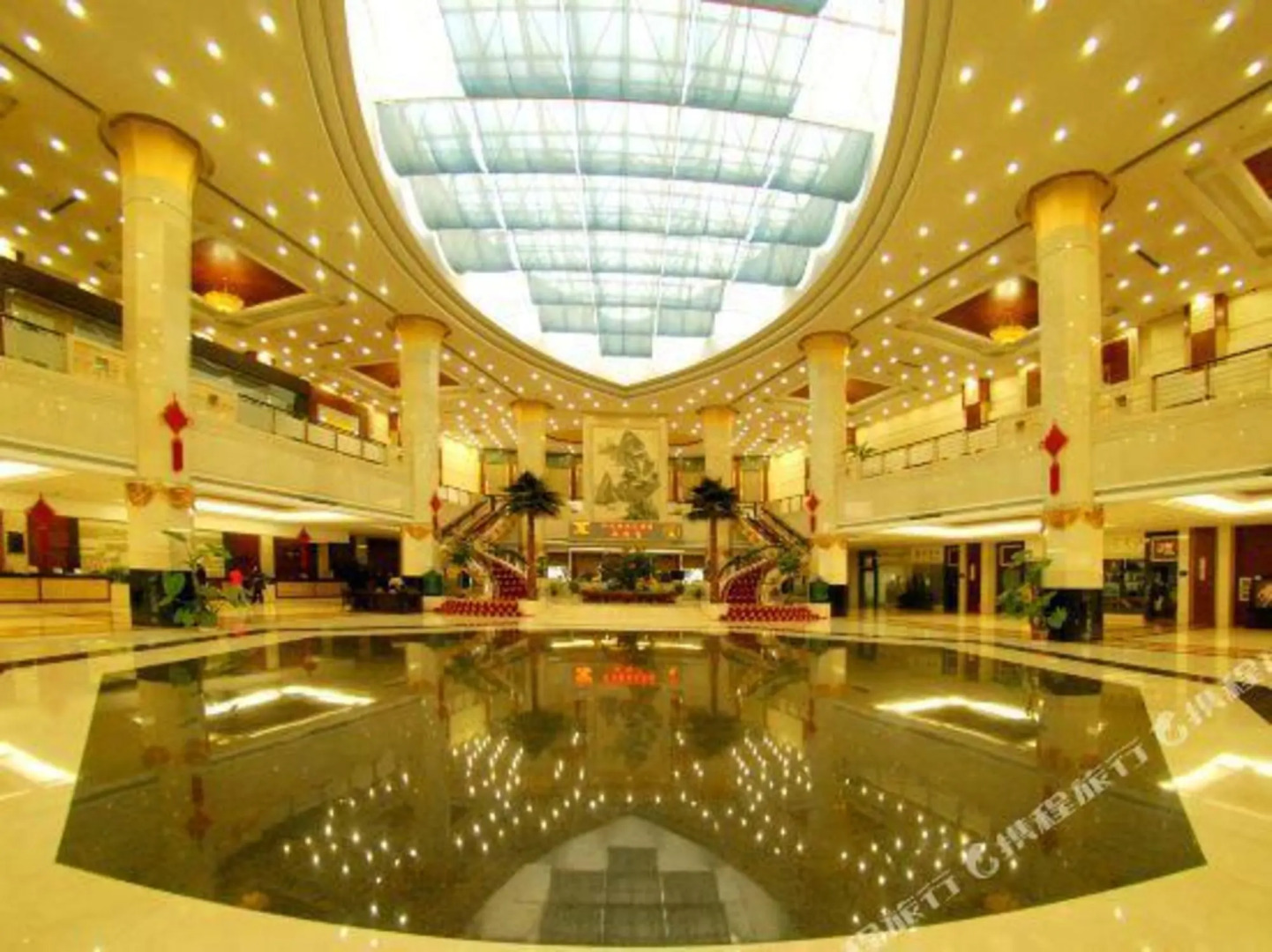 Hotspring Grand Hotel