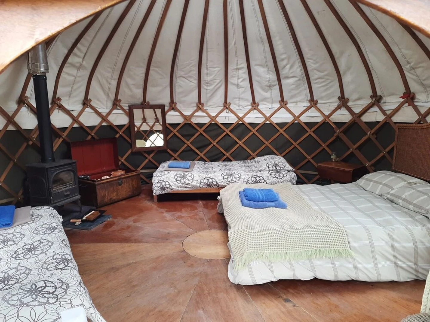Ceridwen Glamping, Double decker Bus and Yurts