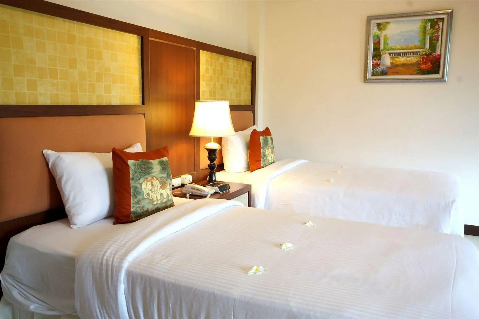 AT Pool Villa Resort