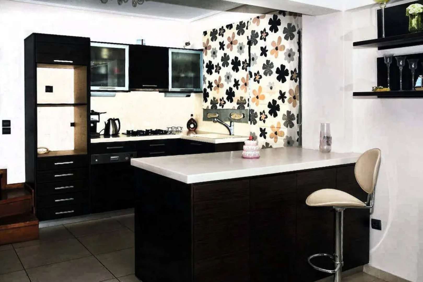 City & Sea Two Floor Flat with View Next to Metro