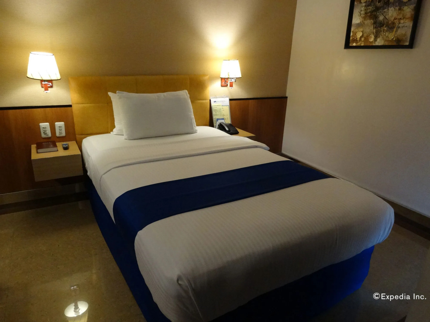 Blueberry Tourist Hotel