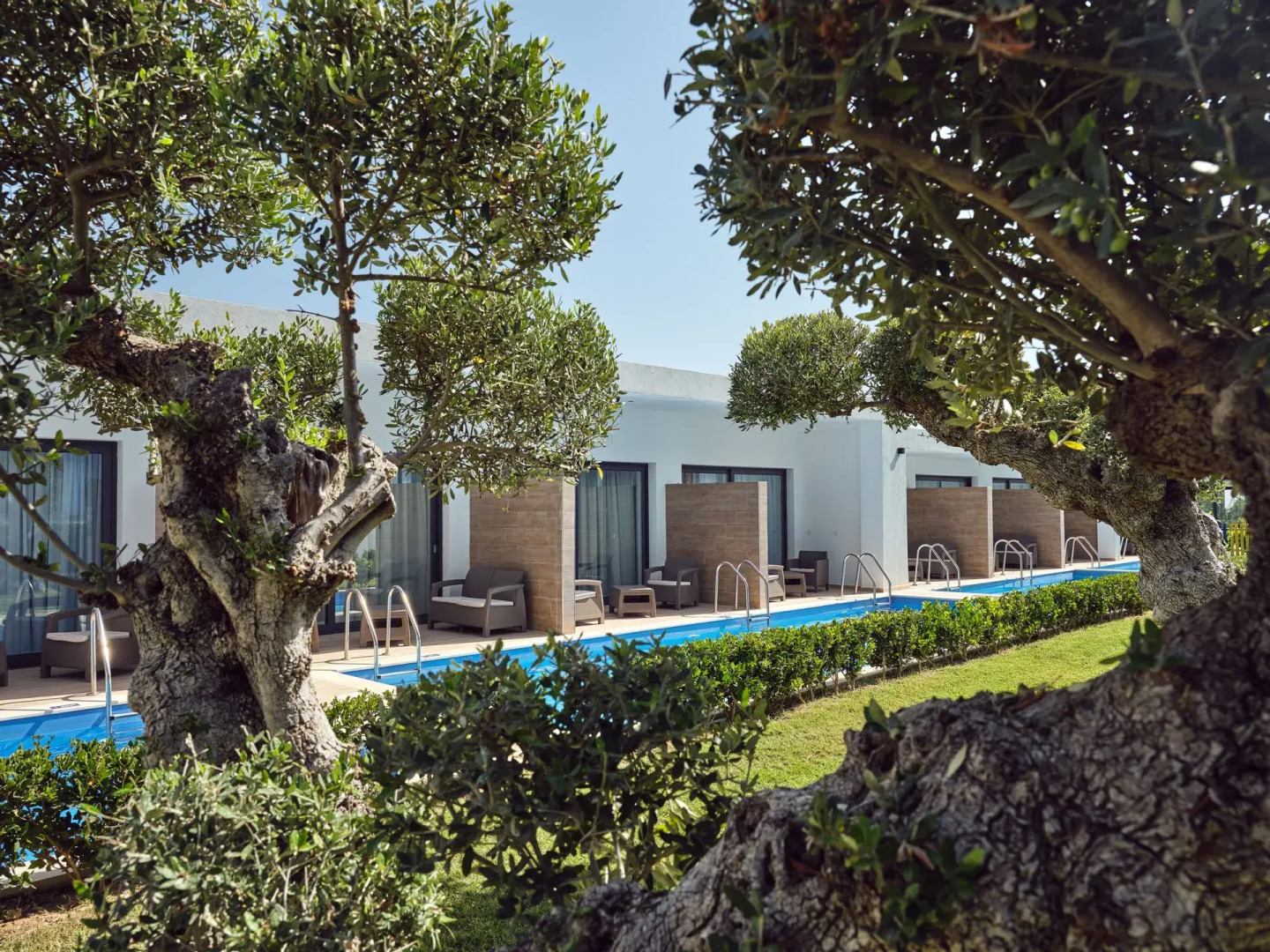 Cavo Orient Beach Hotel