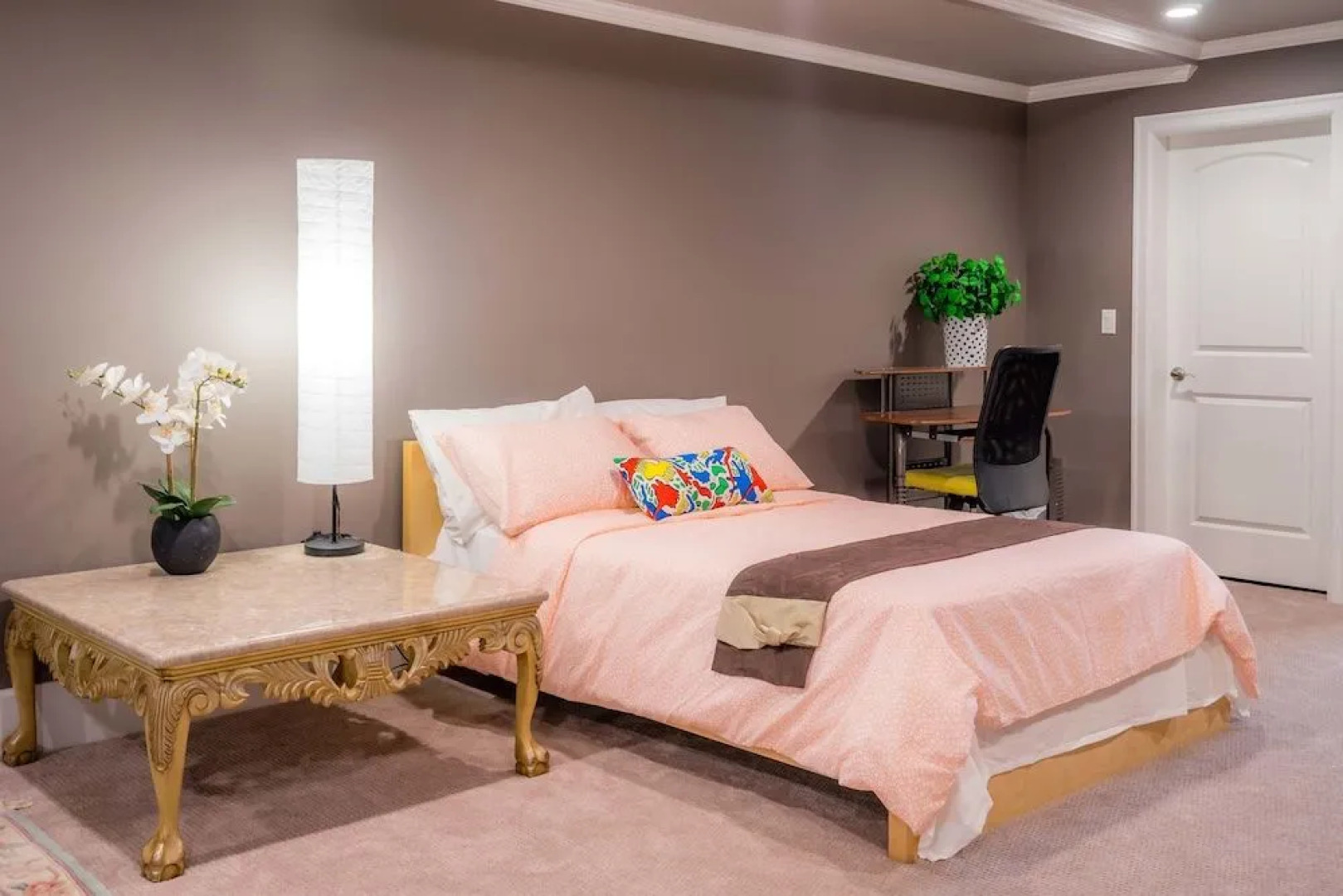 Vancouver Yuelai Guesthouse