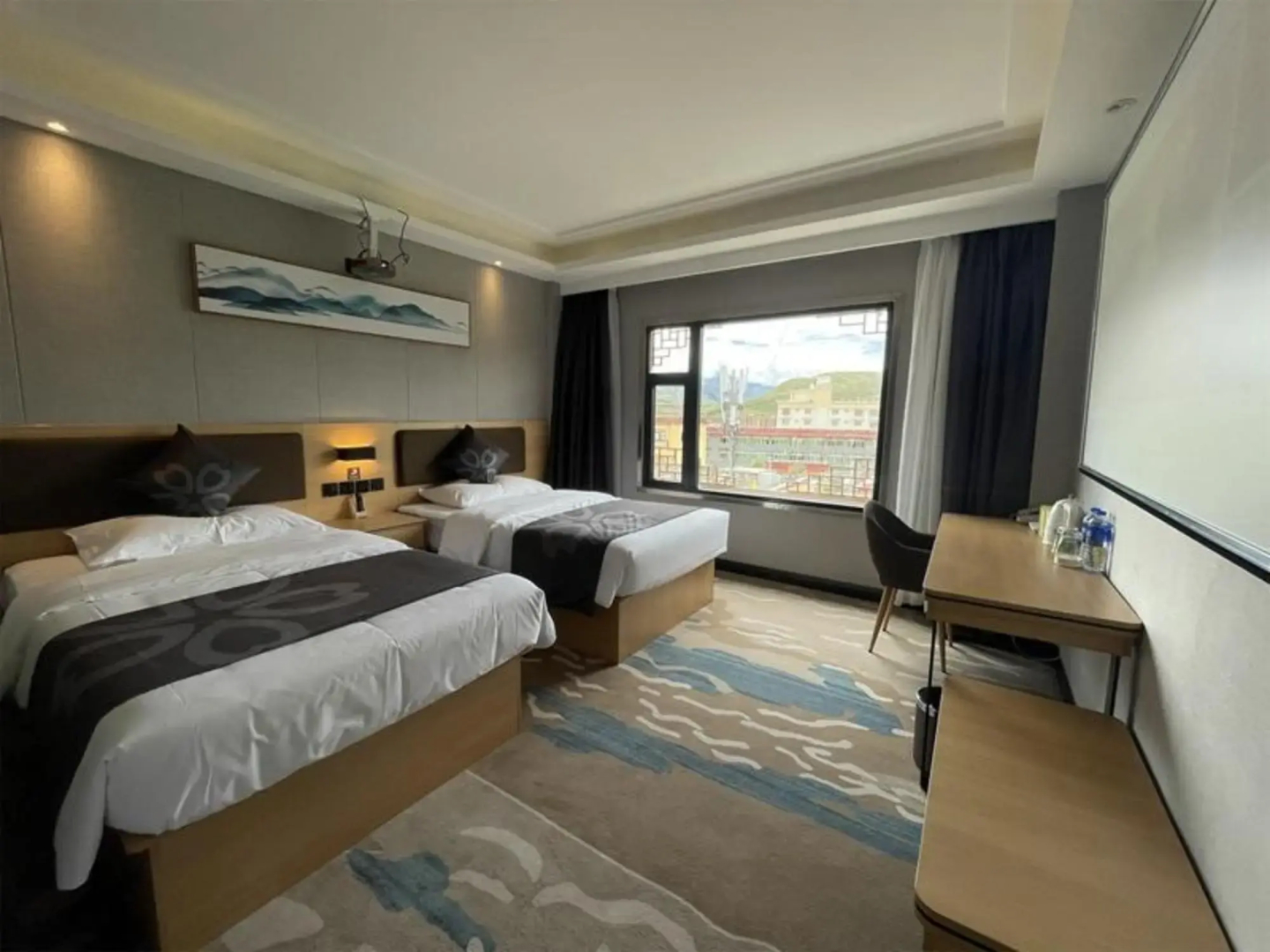 Feronia Hotel Sichuan Ganzi Baita Park