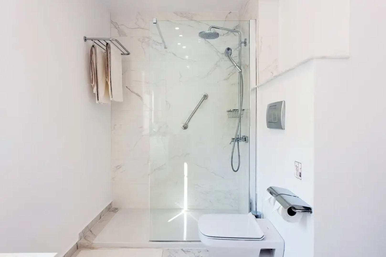 Villa Al'Azraa  by CorfuEscapes