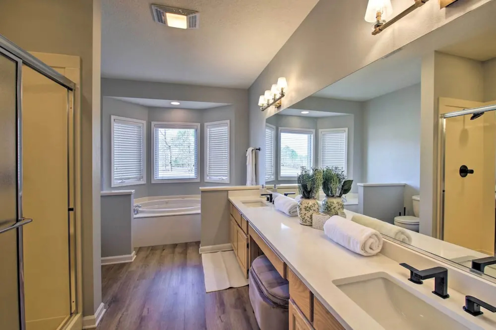 Hot Springs Village Home on Golf Course!