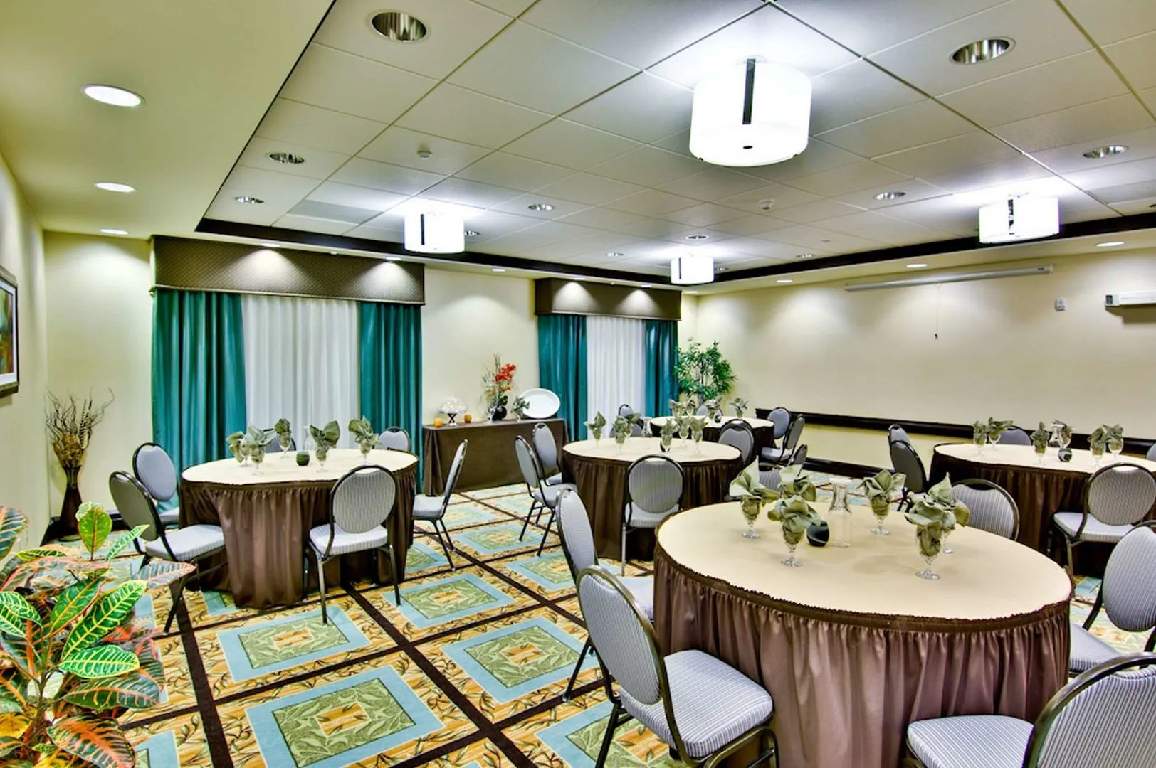 Hampton Inn & Suites Moreno Valley