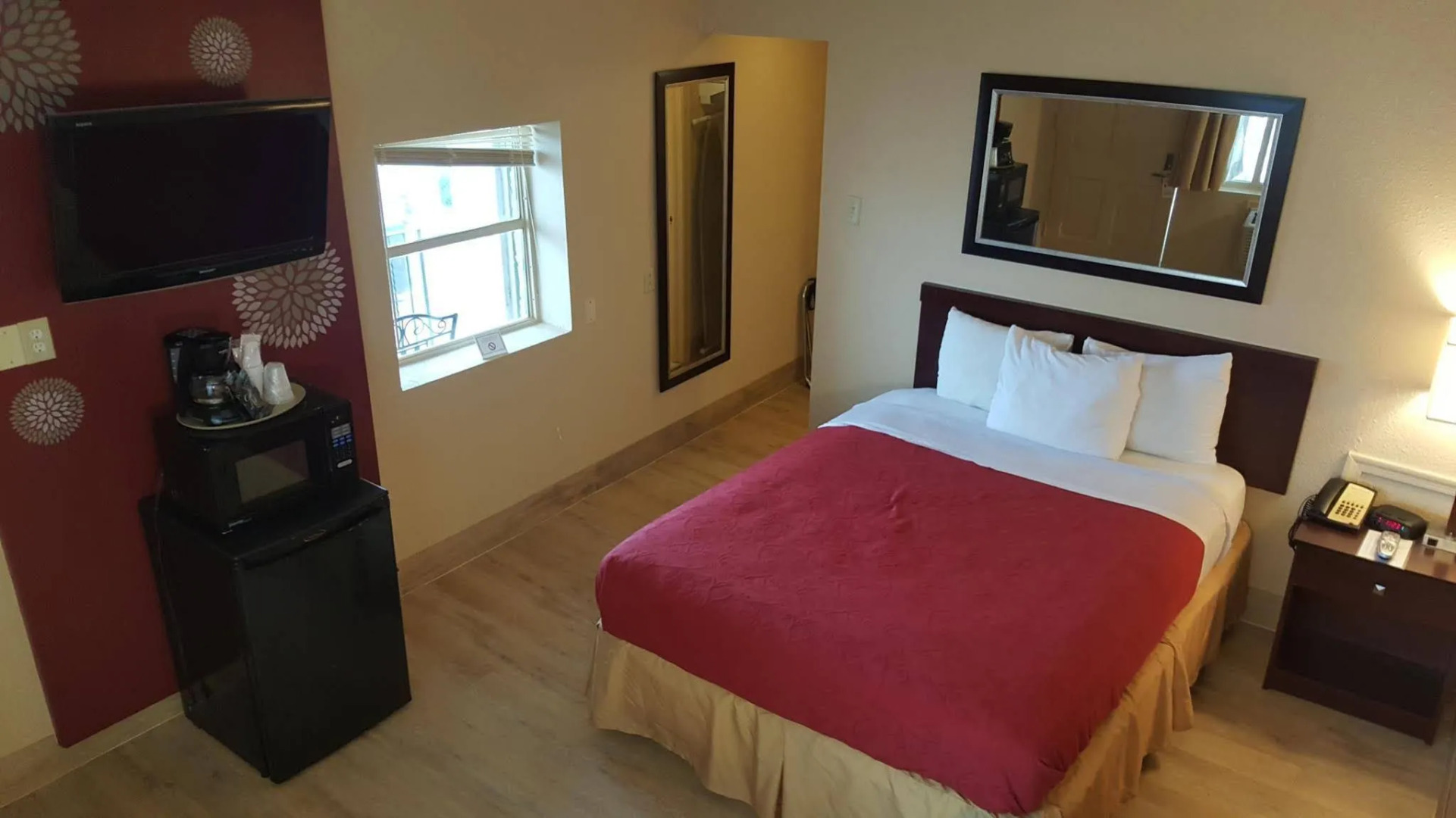 Waterfront Inn PHL Airport