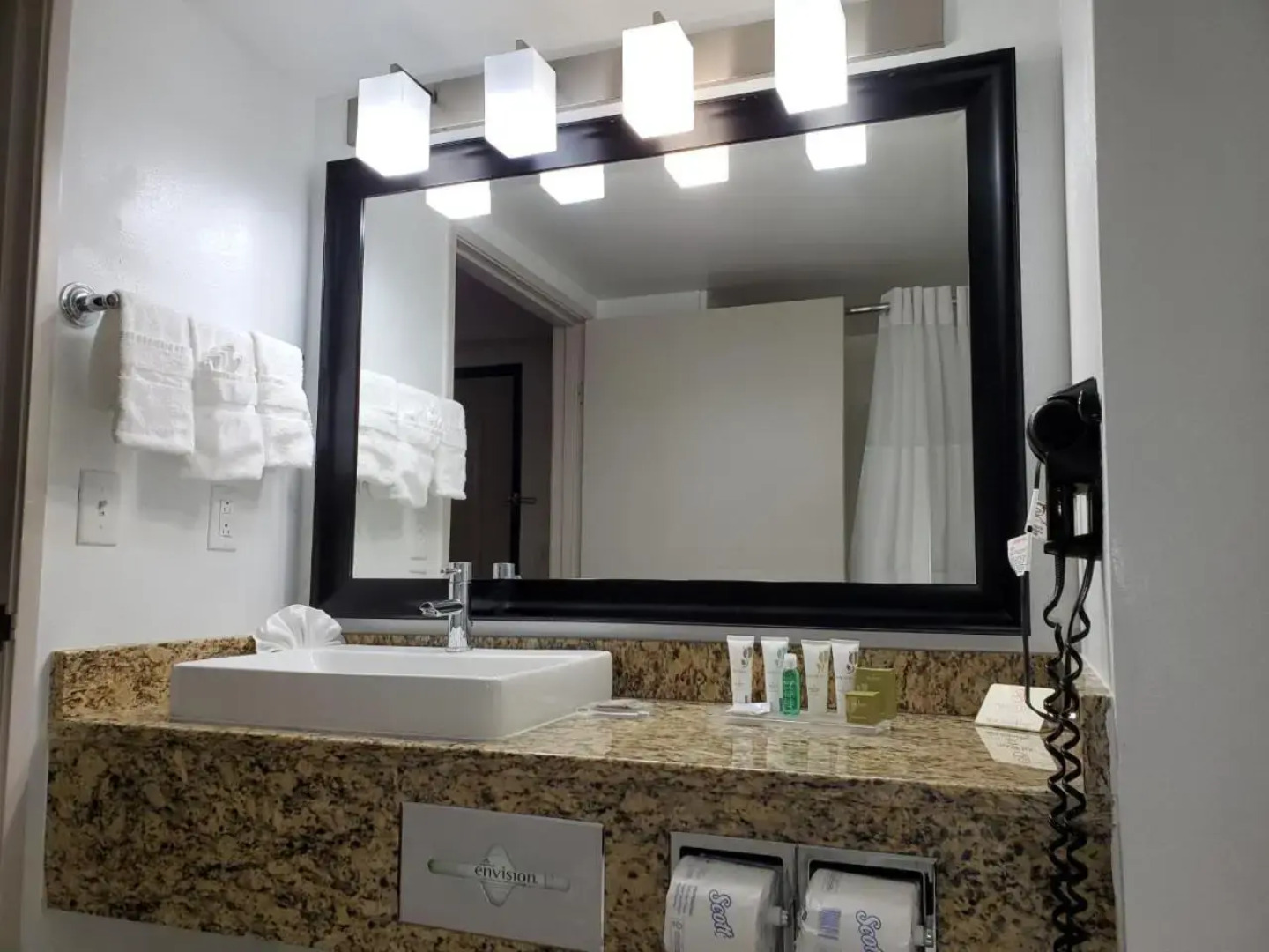 Country Inn & Suites by Radisson, Buford at Mall of Georgia, GA