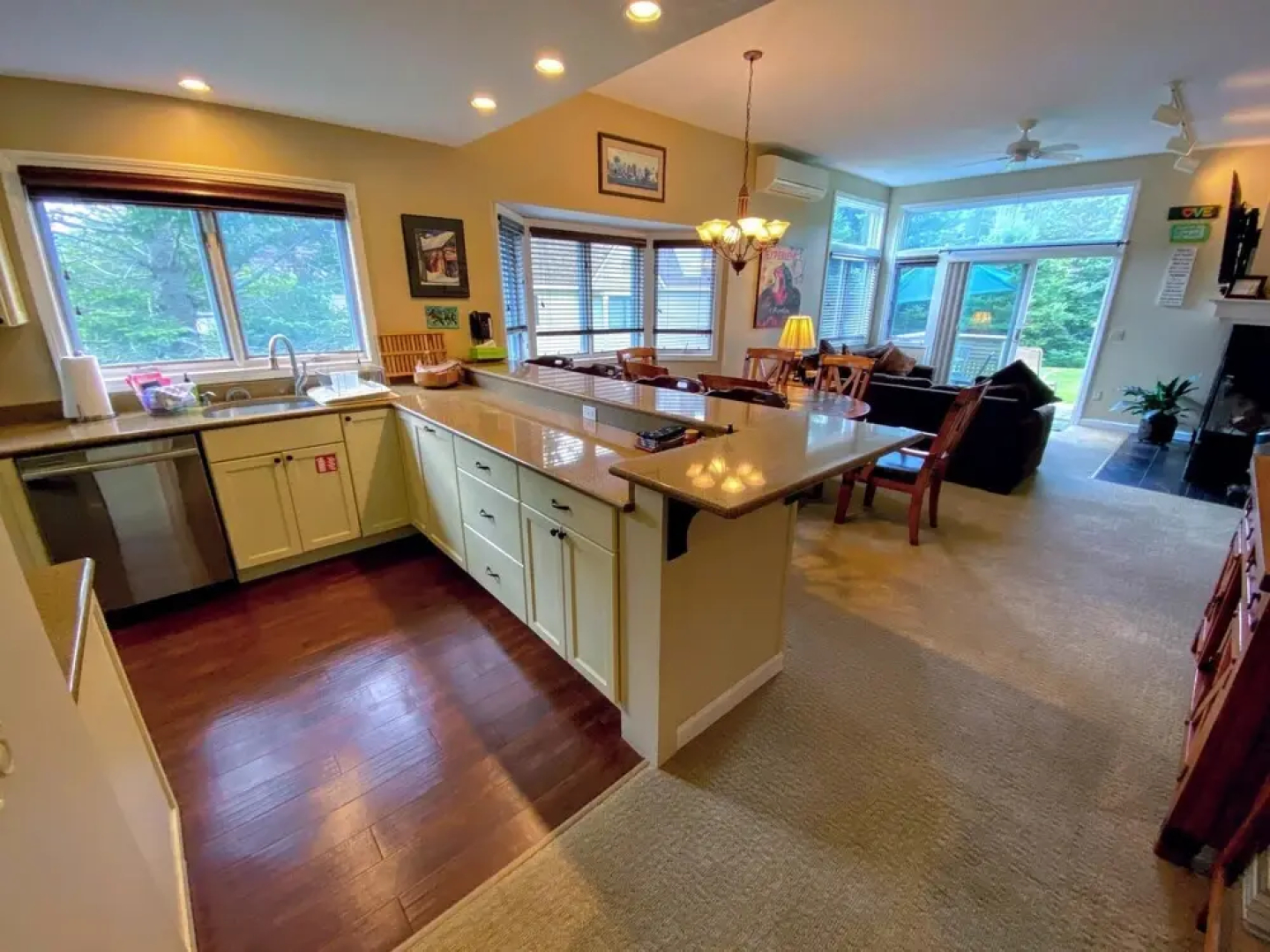 F1 Air Conditioned And Beautifully Appointed Townhome A Short Walk To The Mount Washington Hotel