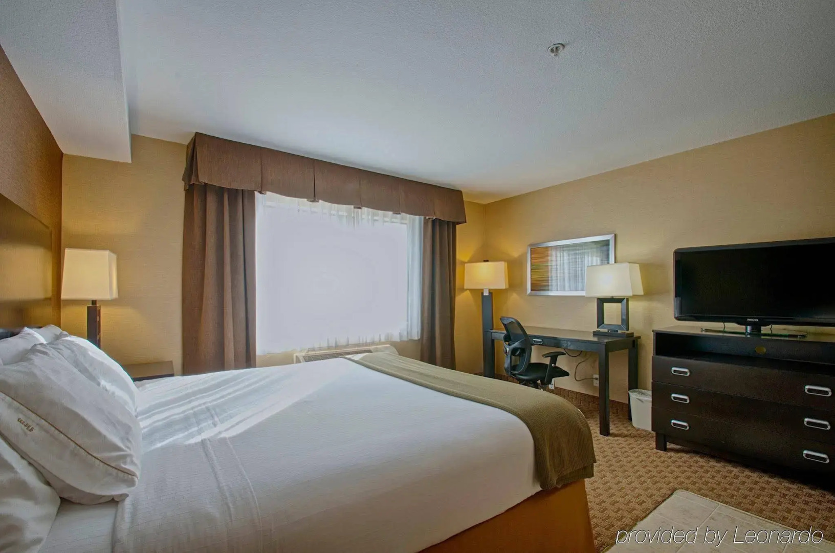 Hampton Inn by Hilton Costa Mesa Newport Beach