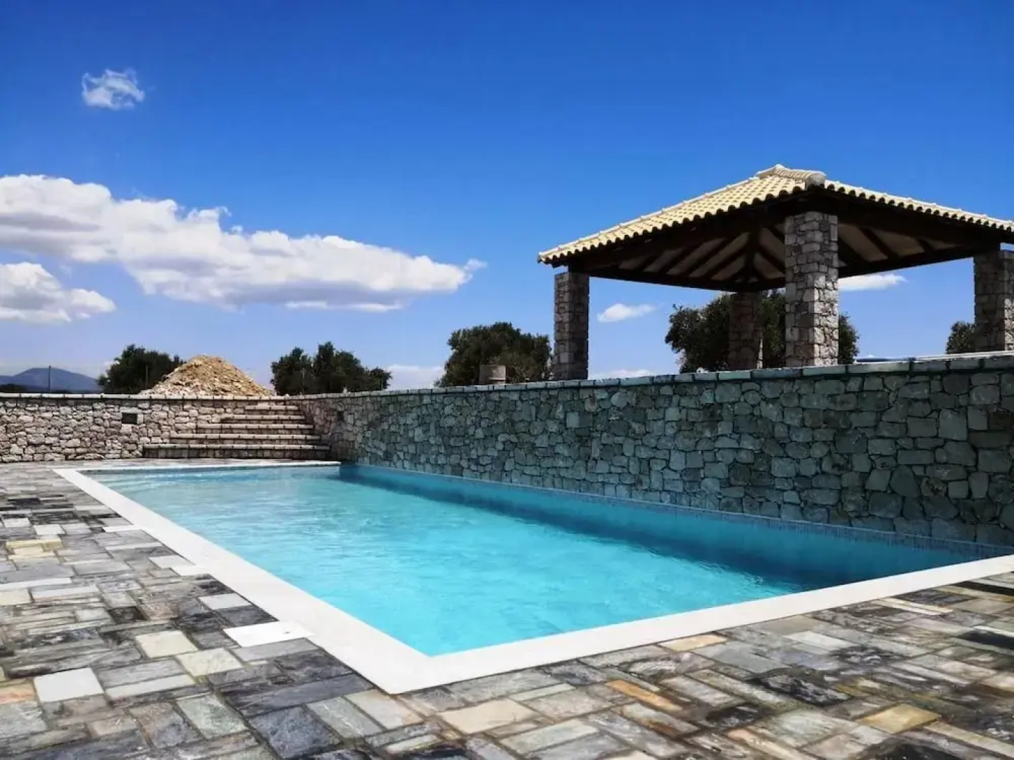 Kbel sea View Villa, Private Pool, Sleeps8, Garden