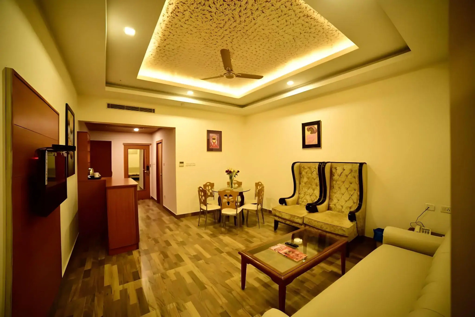 Grand Continental Hotel