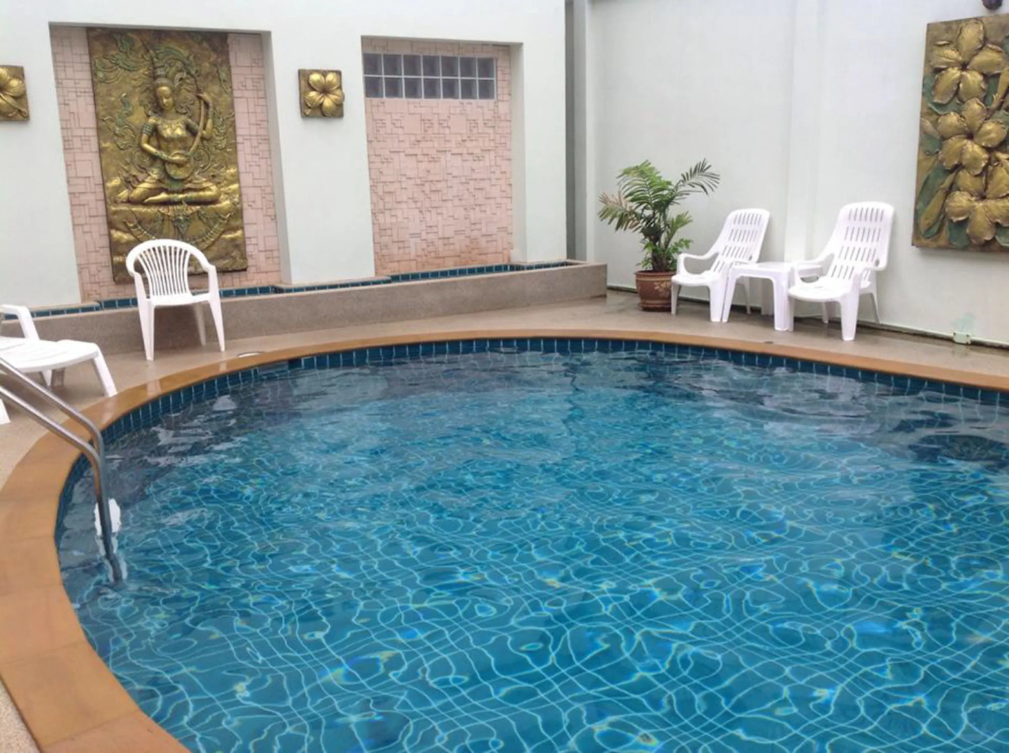 Neptuna Hotel by Maduzi