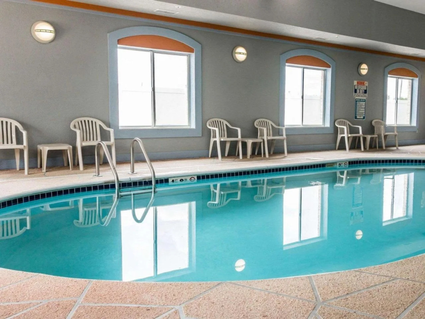 Comfort Suites Southgate-Detroit