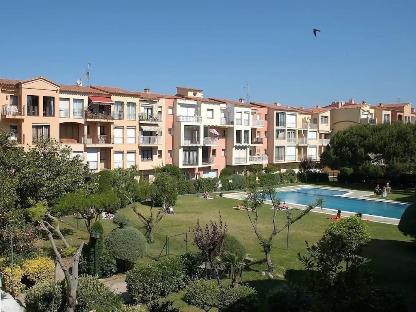 Cozy Apartment in Empuriabrava With Swimming Pool