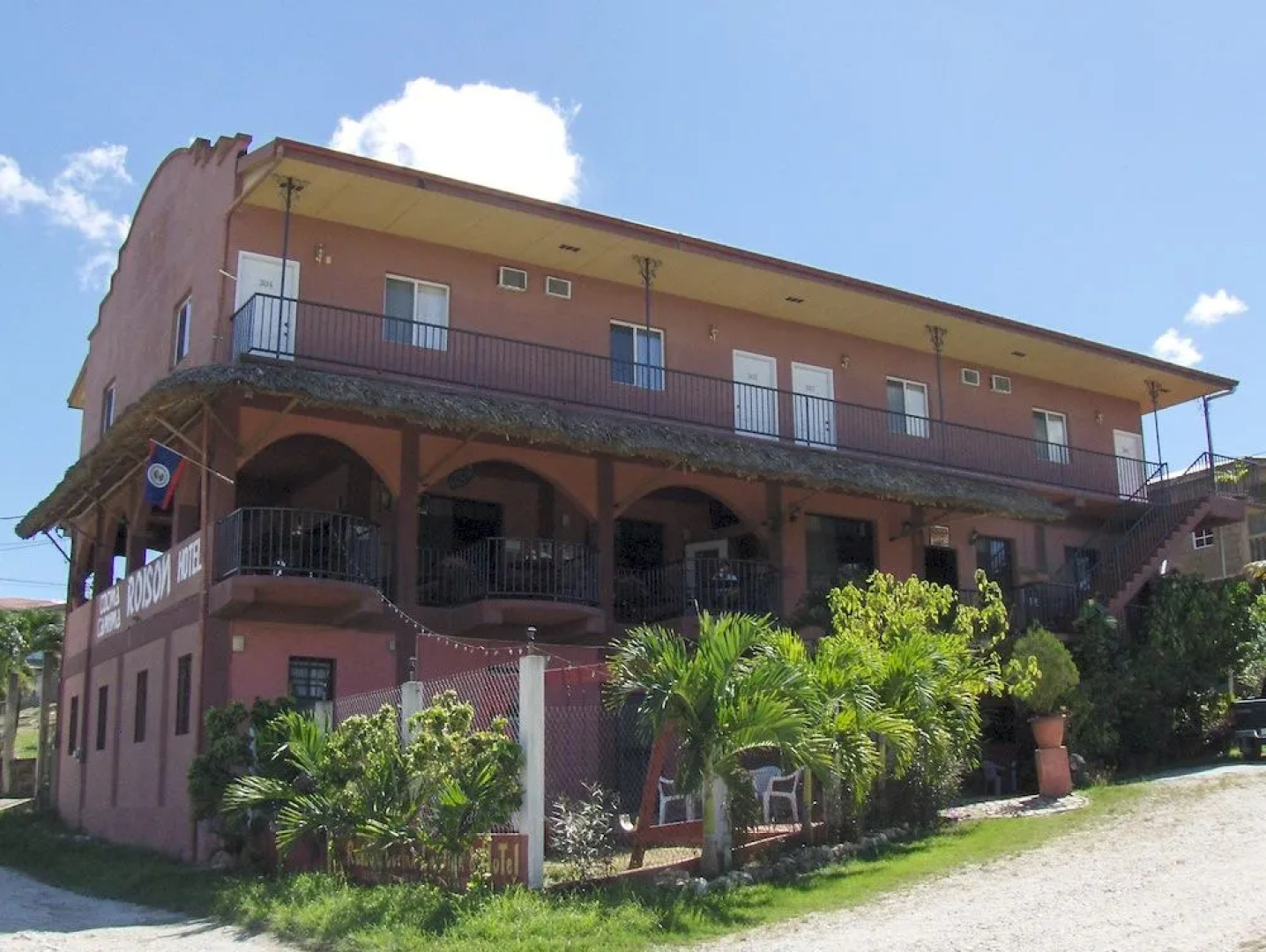 Rolson Hotel