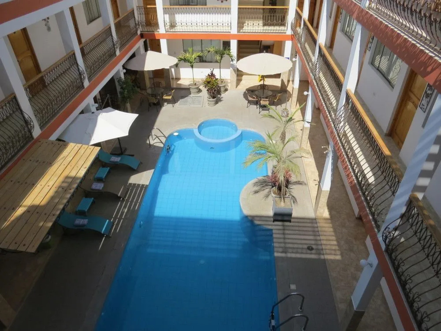 Hotel Las Flores Ica