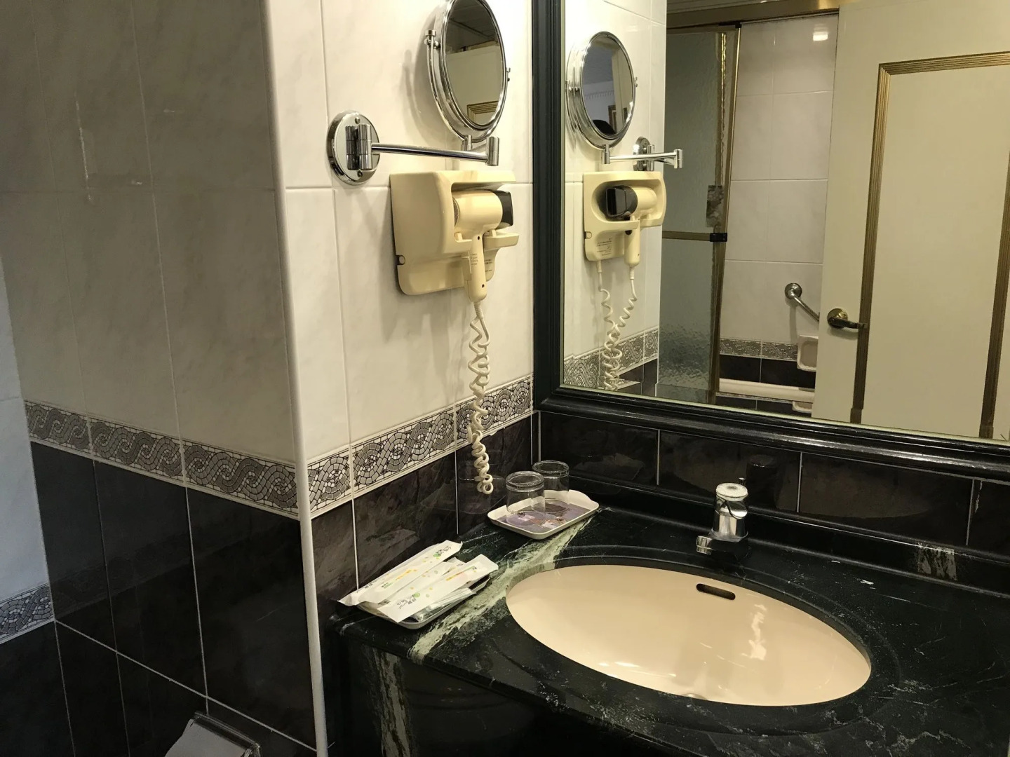 Sunrise Hotel Tainan