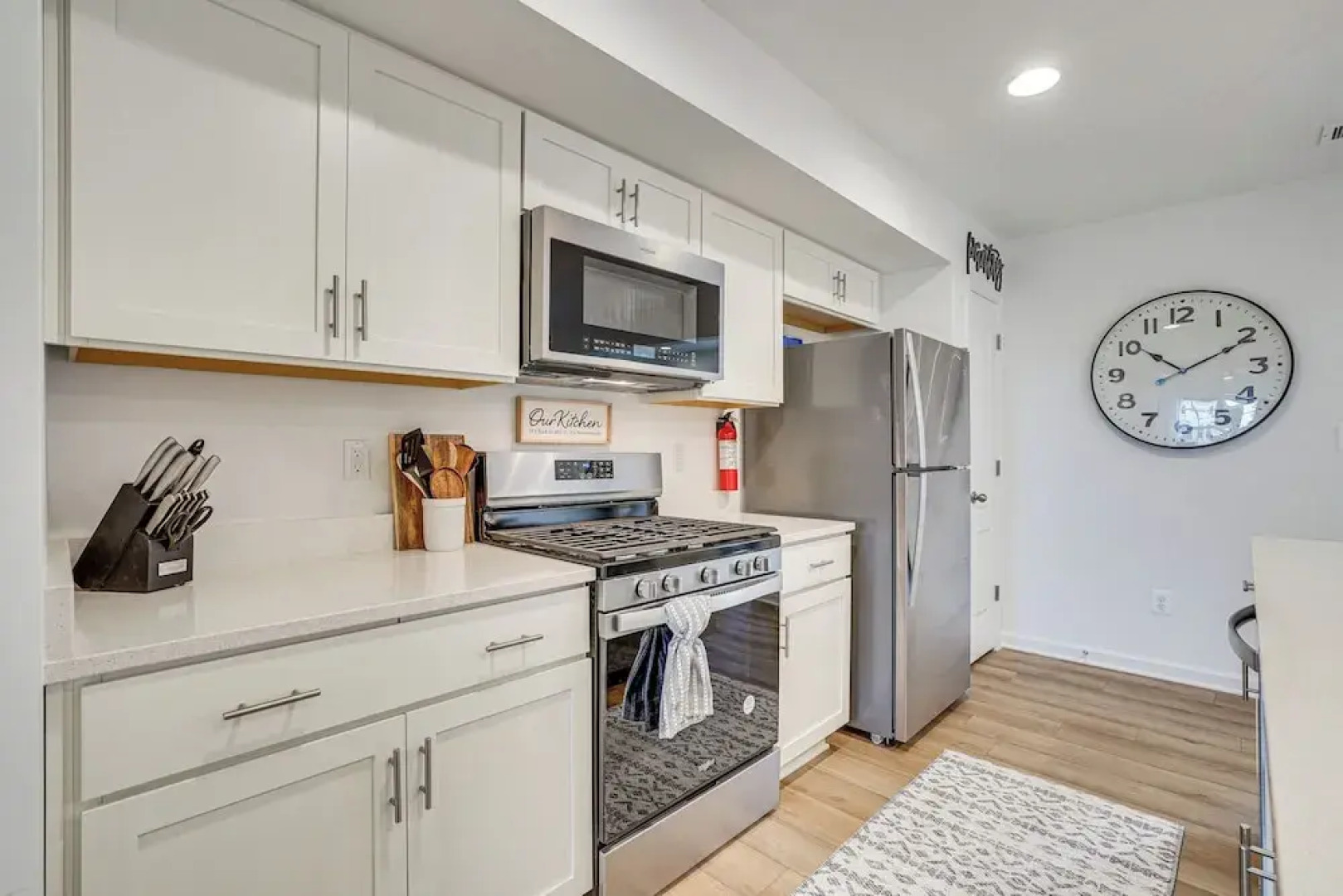 Charles Town Townhome: 9 Mi to Harpers Ferry