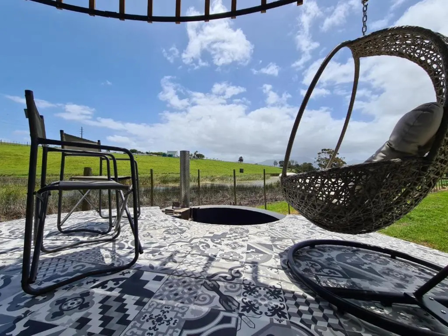 Buff & Fellow Eco Cabins