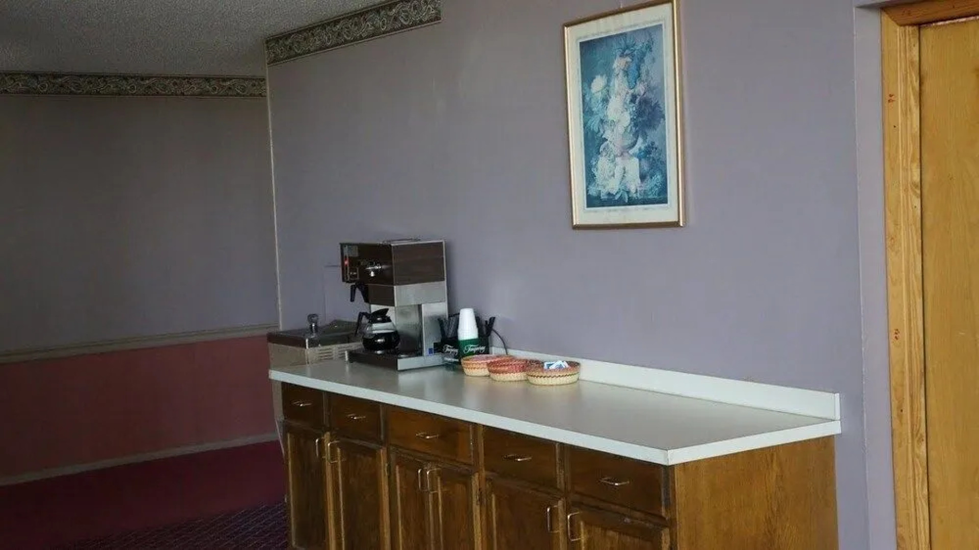 Travelers Inn