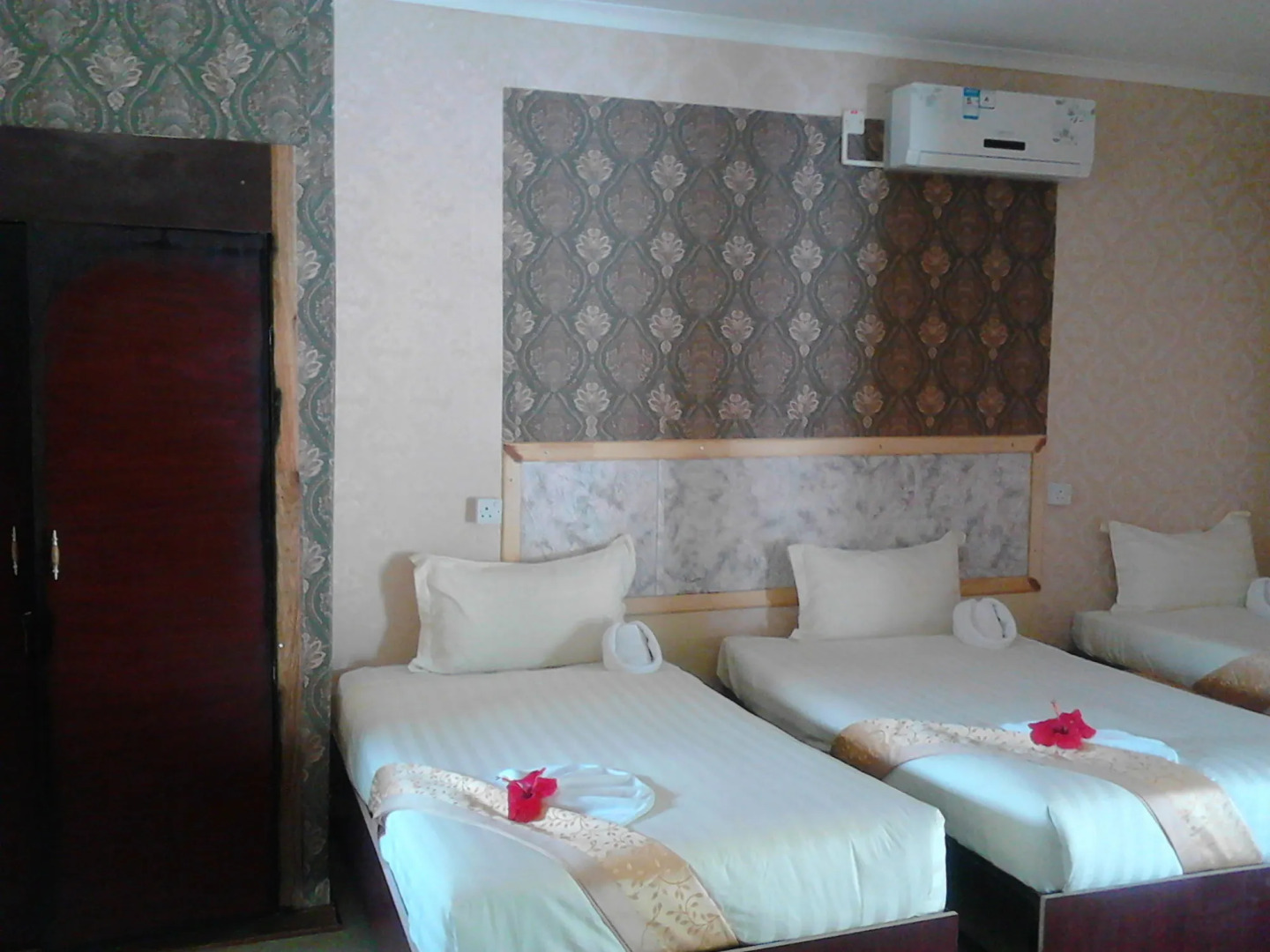 Pacific Conqueror Self Catering Units